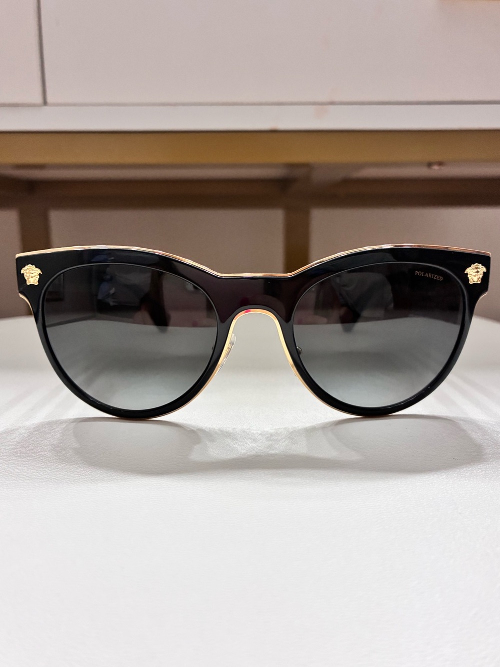 Versace Black and Gold Cat-Eye Sunglasses NEW - Picture 2 of 6